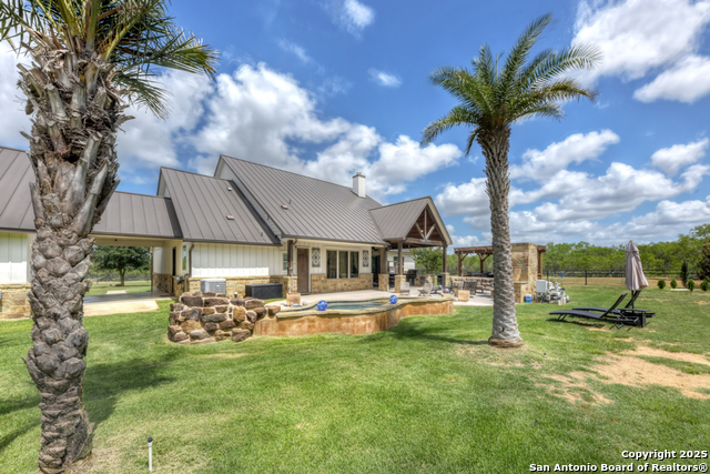 Listing photo id 35 for 21151 Hickman