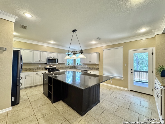 Image 7 of 42 For 23218 Blackwater