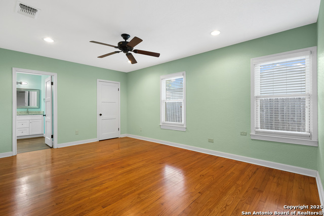 Image 17 of 38 For 237 Wellesley Blvd.