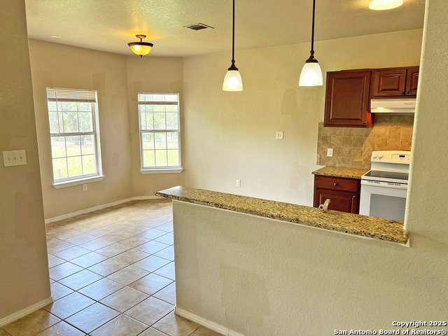 Image 10 of 44 For 168 Great Oaks Blvd