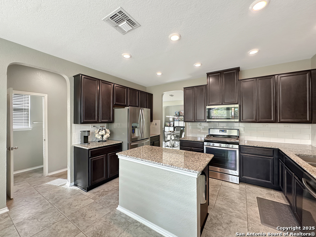 Image 15 of 43 For 104 Red Bud  