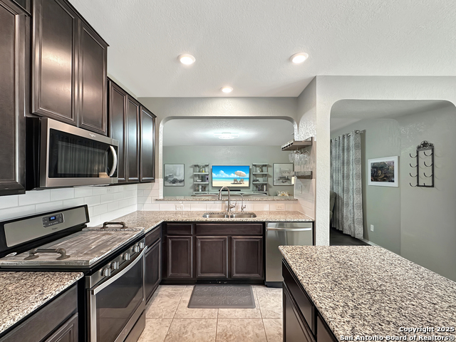 Image 18 of 43 For 104 Red Bud  