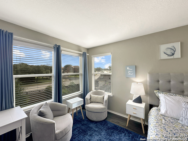 Image 20 of 43 For 104 Red Bud  