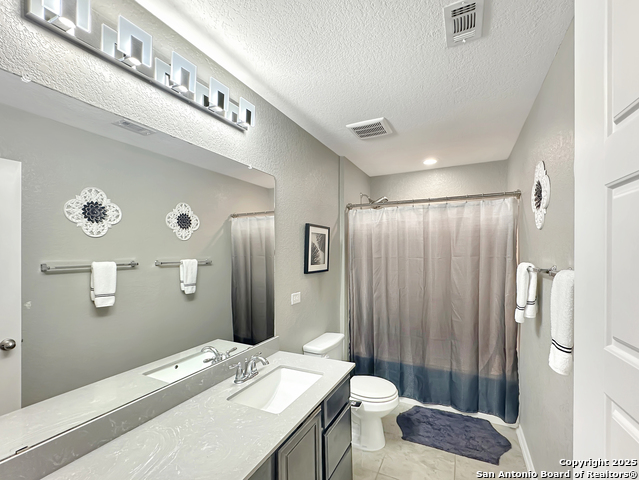 Image 33 of 43 For 104 Red Bud  