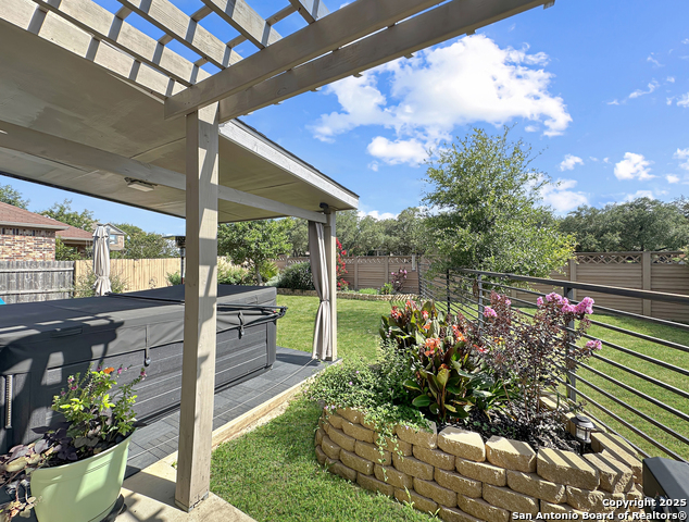 Image 39 of 43 For 104 Red Bud  