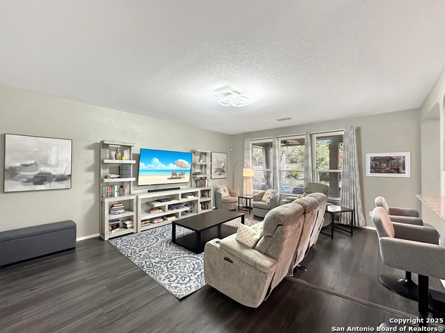 Image 6 of 43 For 104 Red Bud  