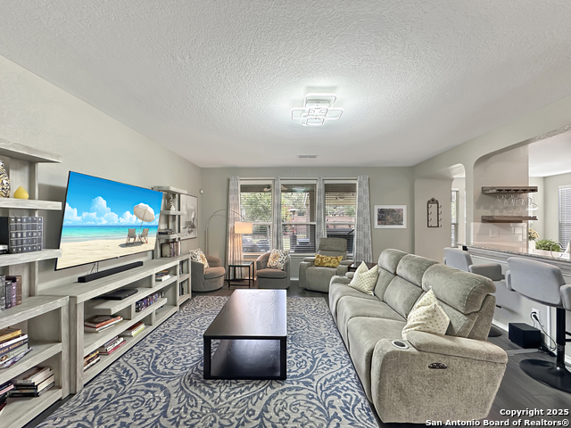 Image 7 of 43 For 104 Red Bud  