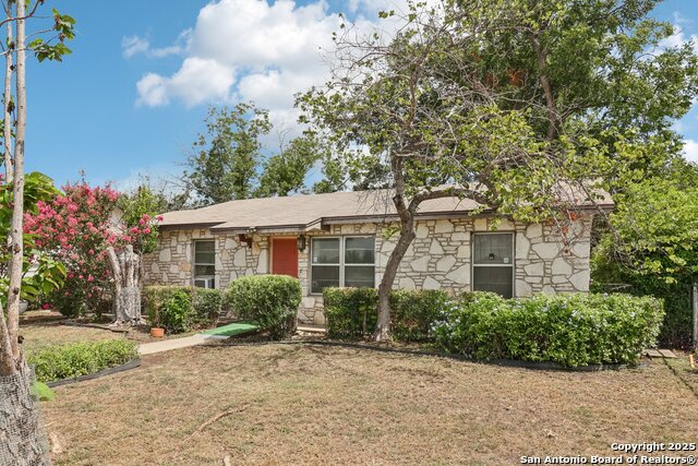 Details for 5547 Middlefield Dr, San Antonio, TX 78242