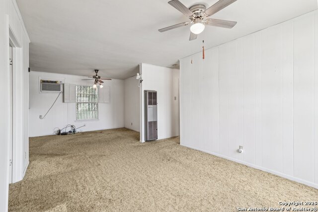 Image 9 of 28 For 5547 Middlefield Dr