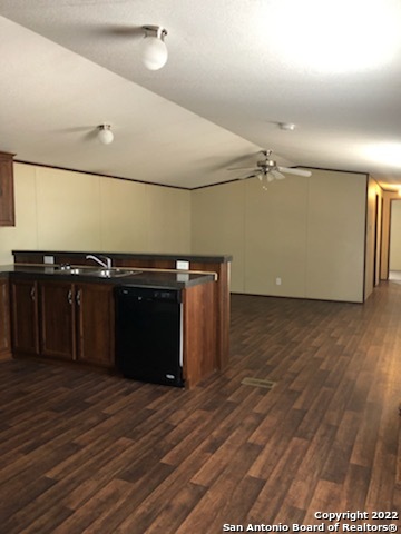 Listing photo id 1 for 1914 14th 10
