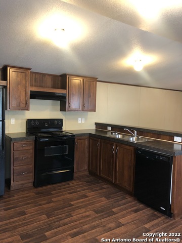 Listing photo id 2 for 1914 14th 10