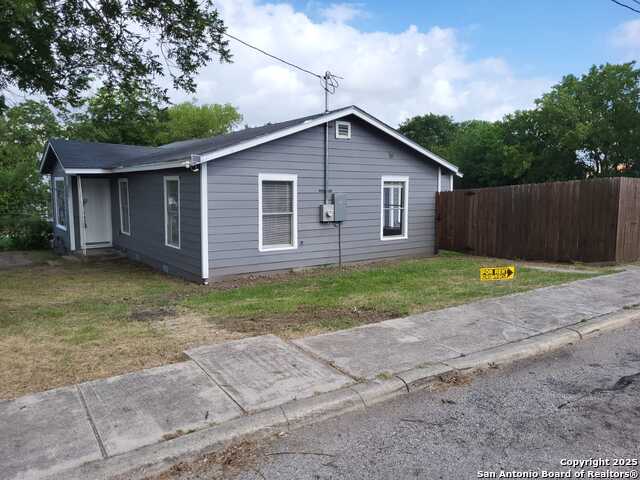 Details for 235 Bee St  , San Antonio, TX 78208
