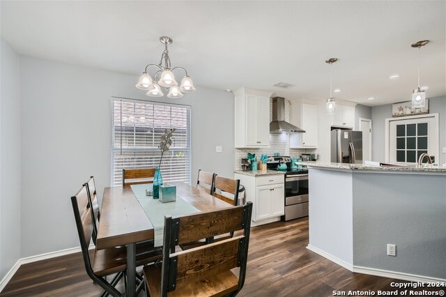Listing photo id 17 for 9530 Swans Crossing