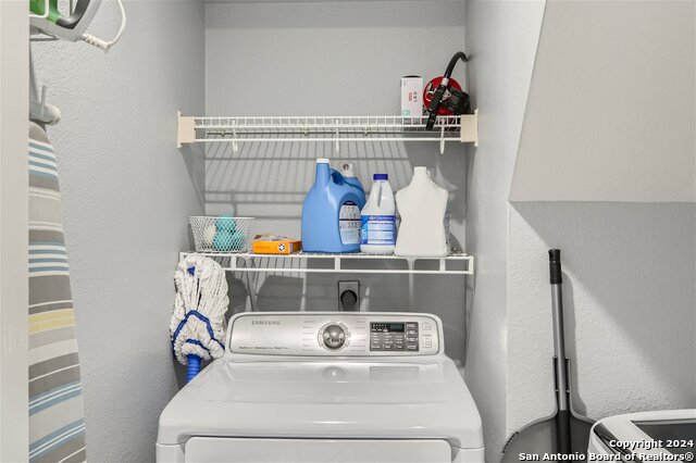 Listing photo id 24 for 9530 Swans Crossing