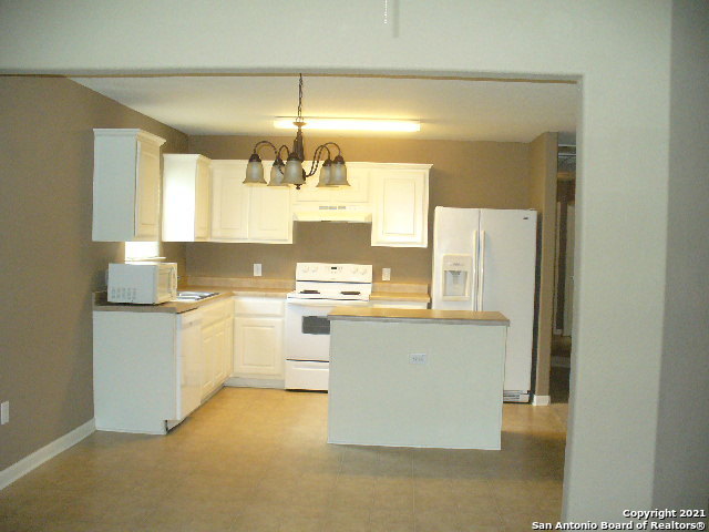 Image 5 of 20 For 5815 Circle Canyon