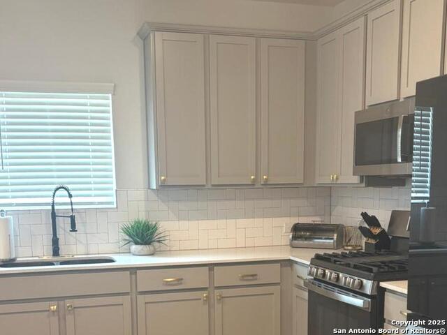 Image 3 of 33 For 9151 Portobello Way