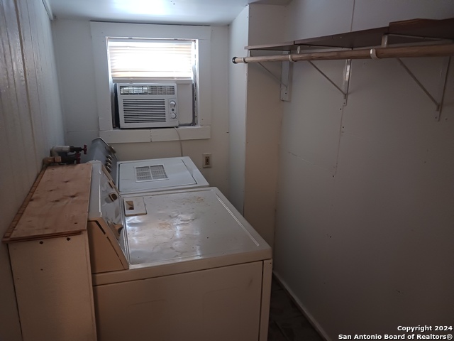 Image 13 of 18 For 23717 Wood Park  3