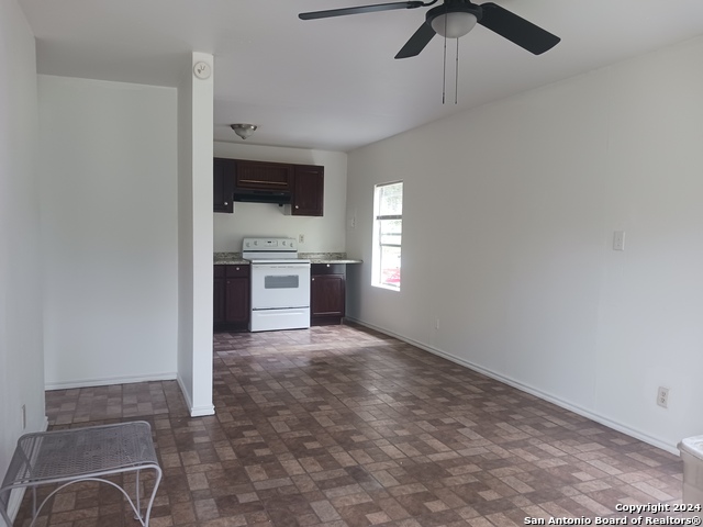 Image 2 of 18 For 23717 Wood Park  3