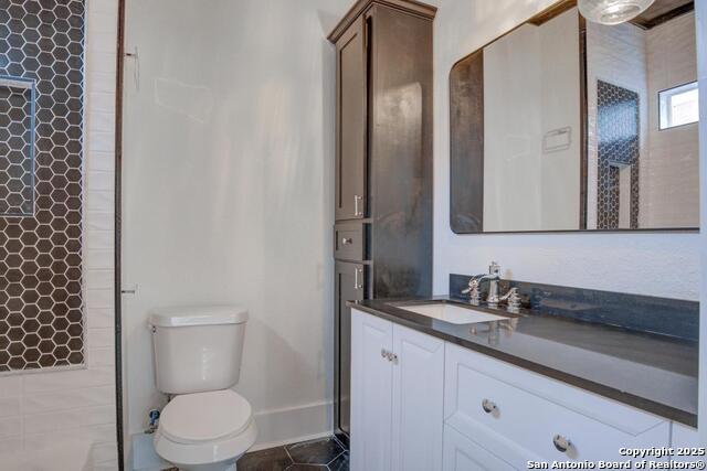 Image 17 of 24 For 1413 Burnet