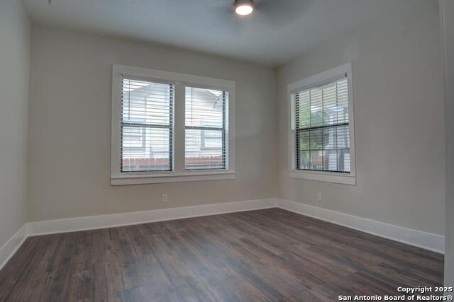 Image 21 of 24 For 1413 Burnet