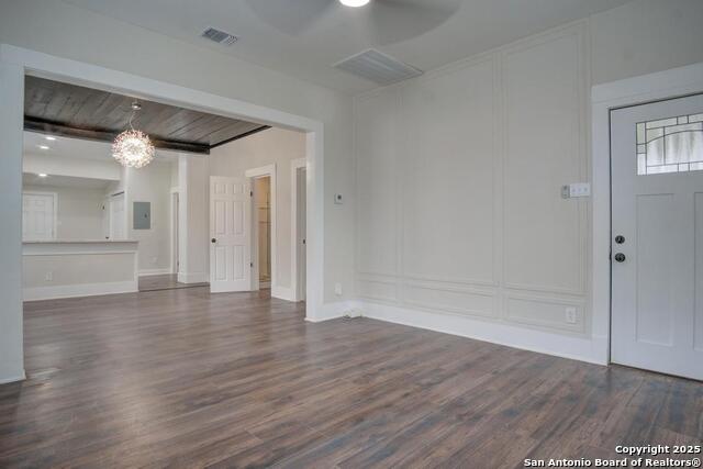 Image 3 of 24 For 1413 Burnet