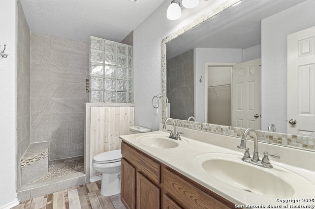 Image 20 of 44 For 7446 Elegante Way