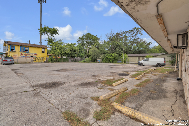 Listing photo id 1 for 601 Cupples Rd