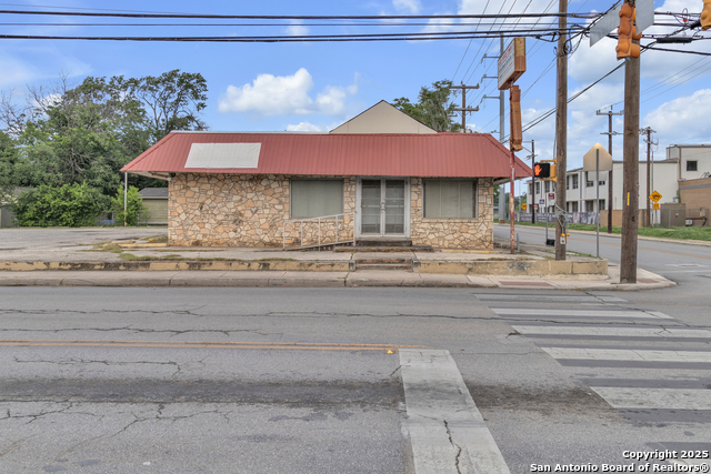 Listing photo id 5 for 601 Cupples Rd