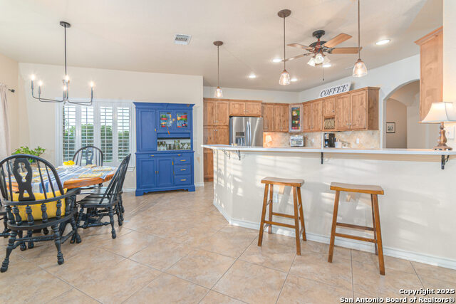 Listing photo id 8 for 170 Castle Breeze