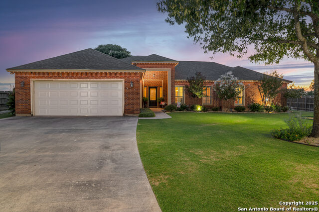 Listing photo id 0 for 170 Castle Breeze