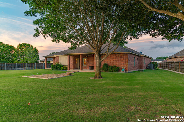 Listing photo id 30 for 170 Castle Breeze