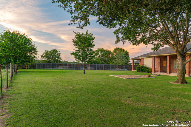 Listing photo id 31 for 170 Castle Breeze