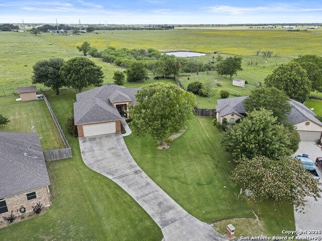 Listing photo id 39 for 170 Castle Breeze