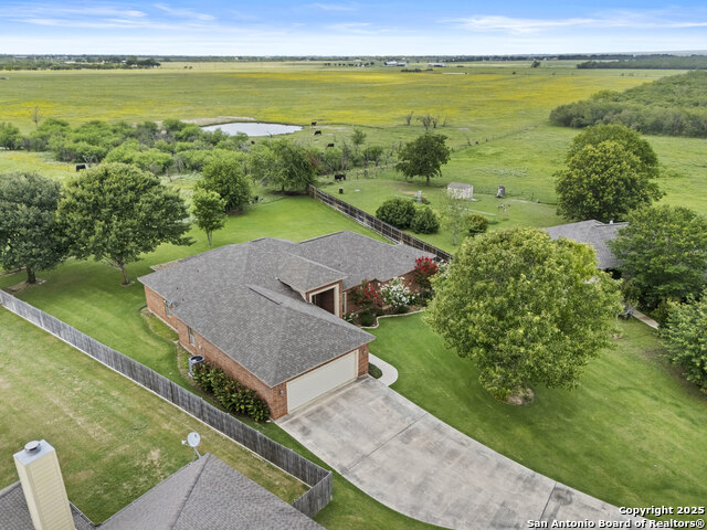 Listing photo id 40 for 170 Castle Breeze