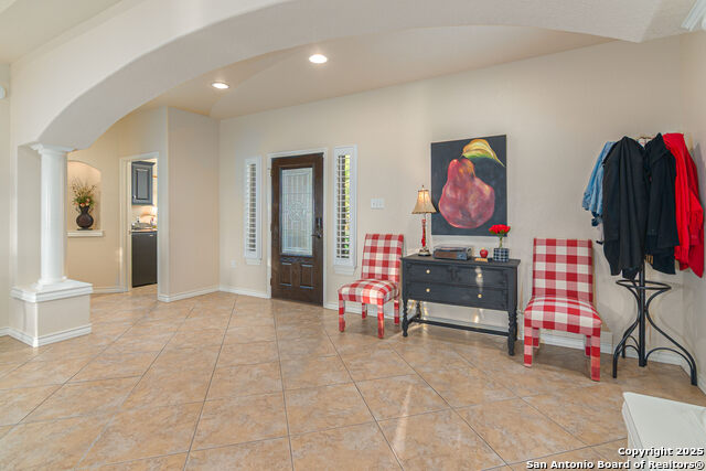 Listing photo id 4 for 170 Castle Breeze