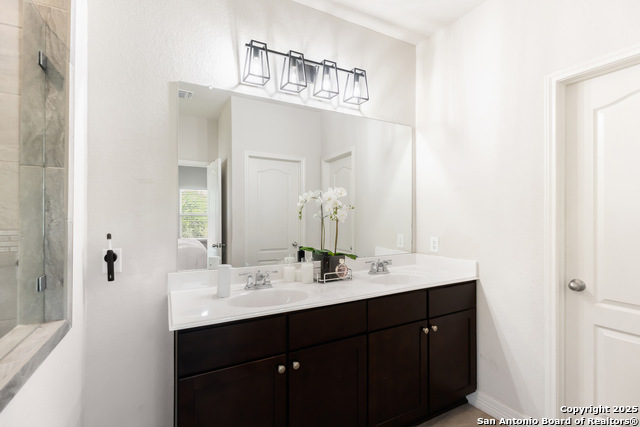 Image 19 of 33 For 10650 Jasmine Bluff
