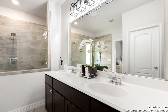 Image 20 of 33 For 10650 Jasmine Bluff