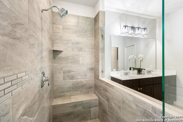Image 22 of 33 For 10650 Jasmine Bluff