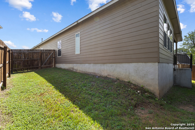 Image 32 of 33 For 10650 Jasmine Bluff