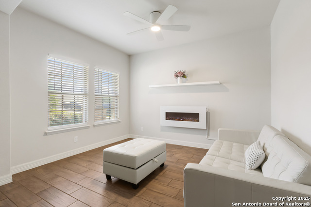 Image 7 of 33 For 10650 Jasmine Bluff