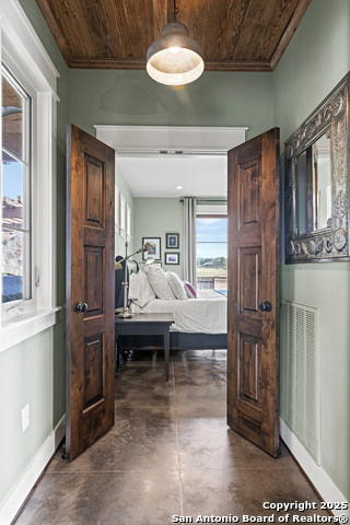 Image 17 of 50 For 5686 Ranch Rd 1631