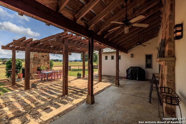 Image 26 of 50 For 5686 Ranch Rd 1631