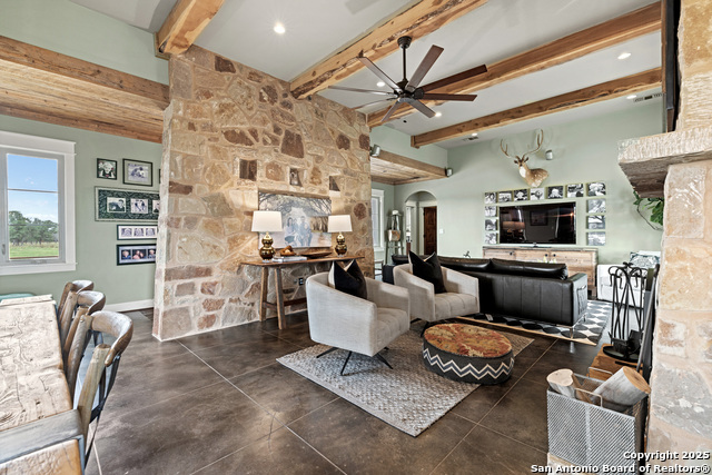 Image 9 of 50 For 5686 Ranch Rd 1631