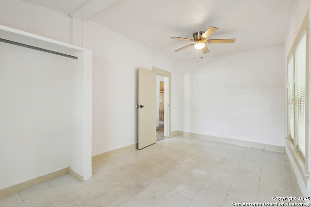 Image 16 of 32 For 2121 San Fernando