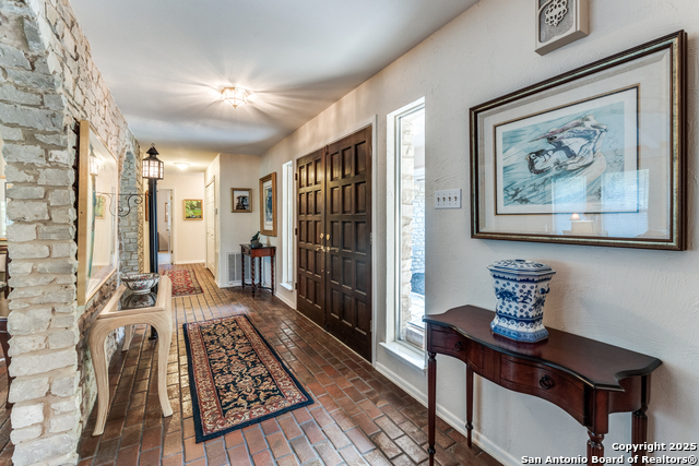 Image 4 of 27 For 9340 Teakwood Lane