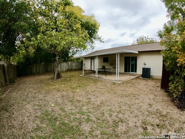 Image 14 of 16 For 1044 Richmond Dr