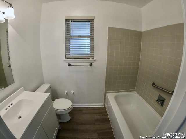 Image 7 of 16 For 1044 Richmond Dr