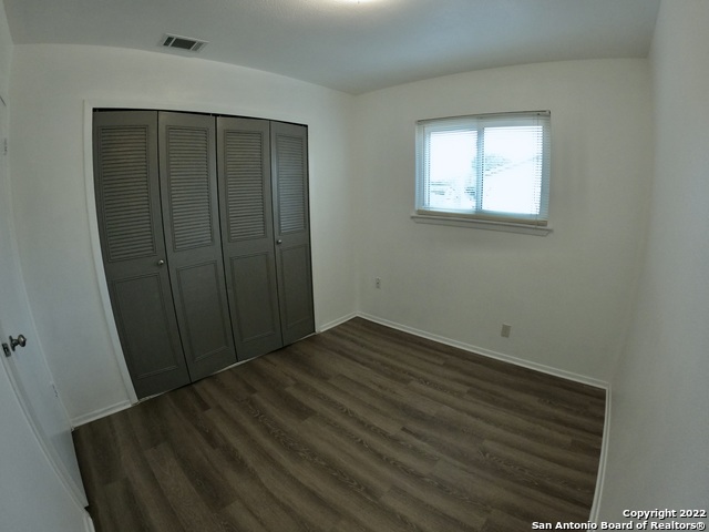 Image 8 of 16 For 1044 Richmond Dr