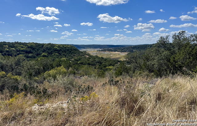 Listing photo id 18 for 0 Hilltop Loop