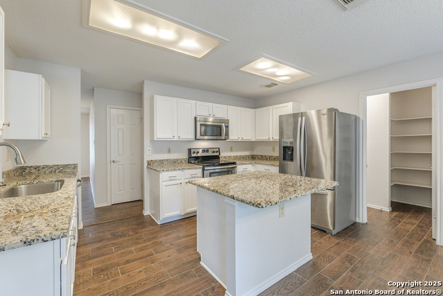 Image 11 of 40 For 8630 Park Olympia